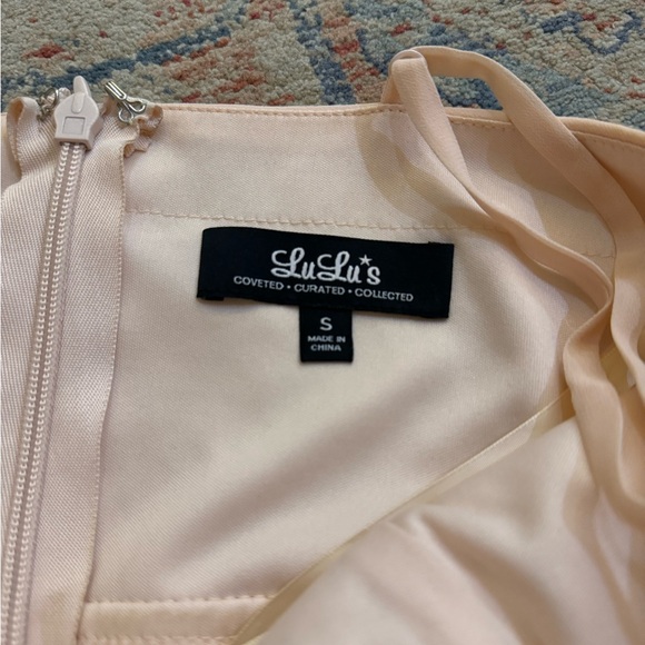 Lulu’s Blush peach full length chiffon maxi gown Size Small. Prom. Bridesmaid - Picture 2 of 8